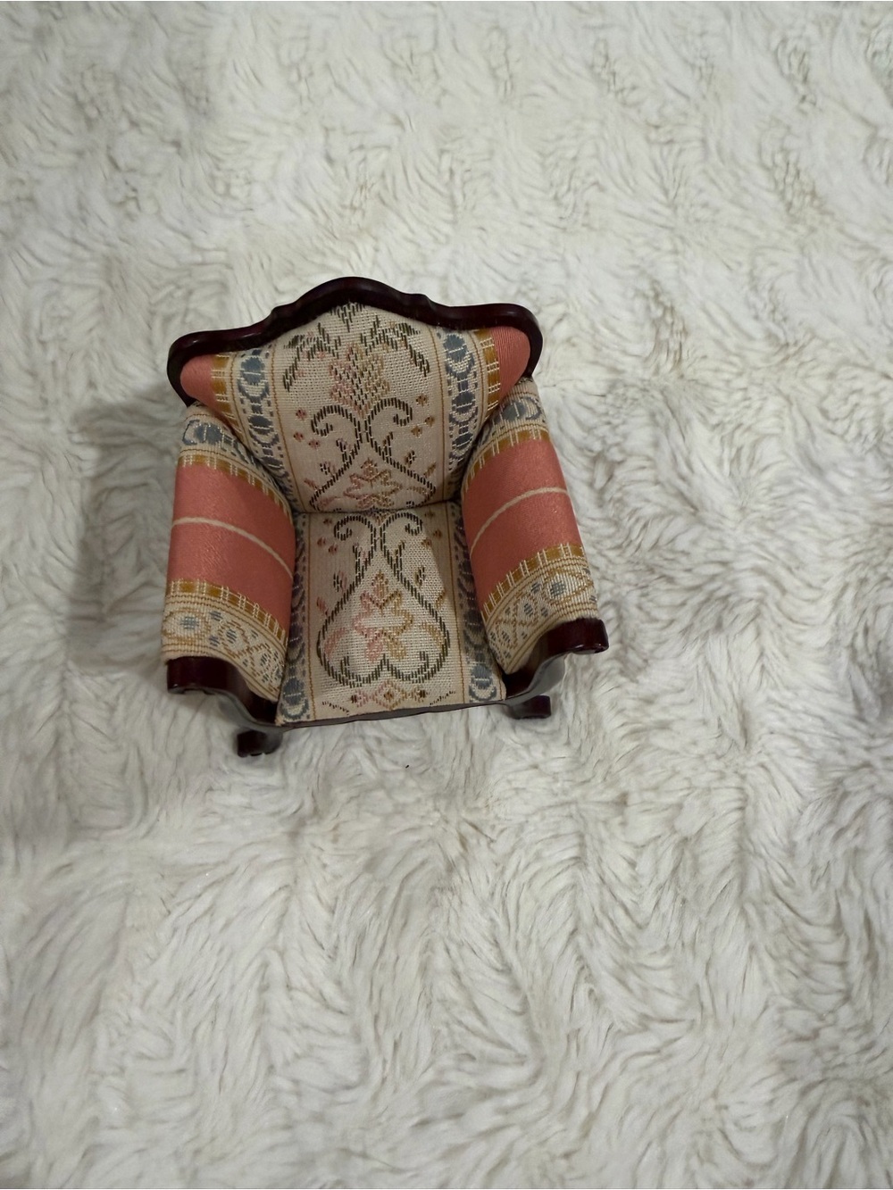 Vintage Victorian Coral Patterned Mini Sofa Set For Dollhouse - Picture 6 of 8